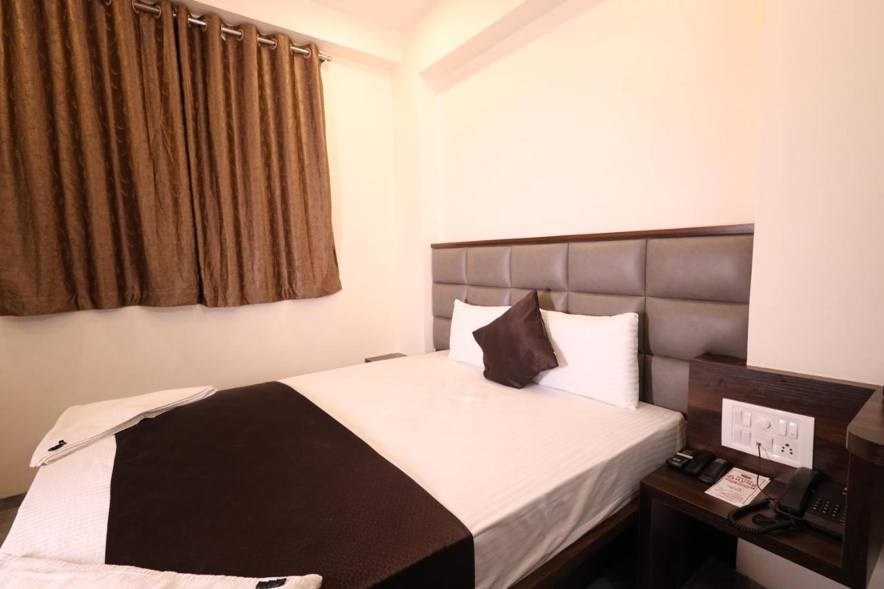 R K Residency Mahape Hotel Navi Mumbai Exterior photo