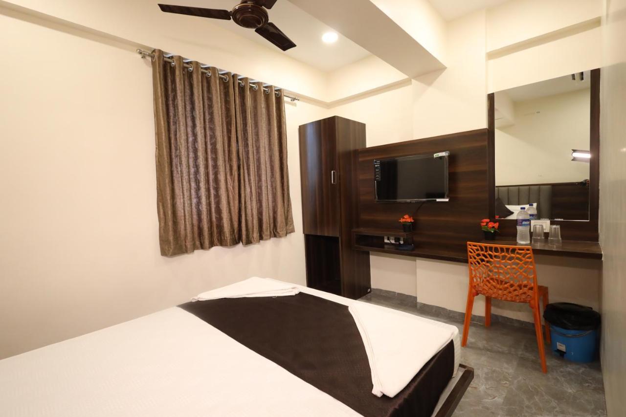 R K Residency Mahape Hotel Navi Mumbai Exterior photo